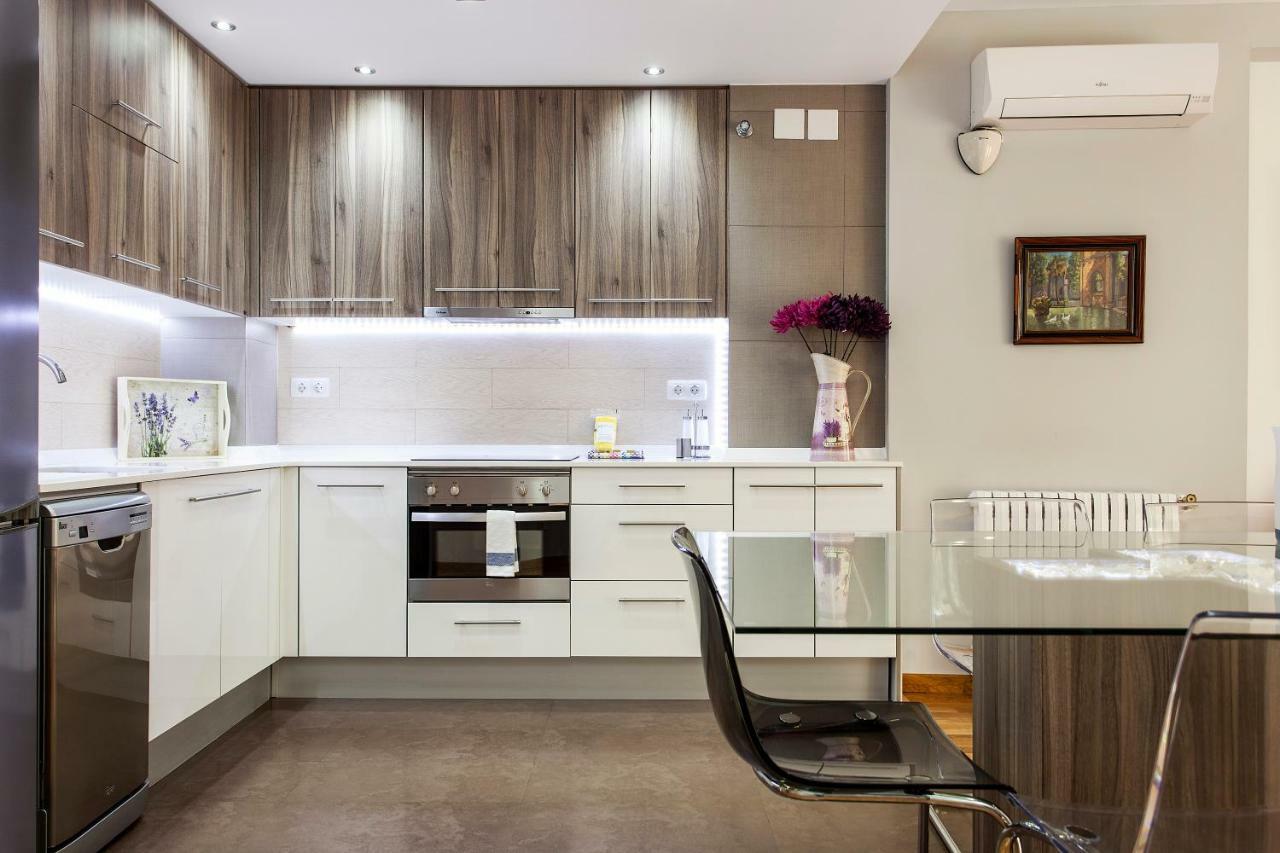 1324 Apartment Barcelona Bagian luar foto