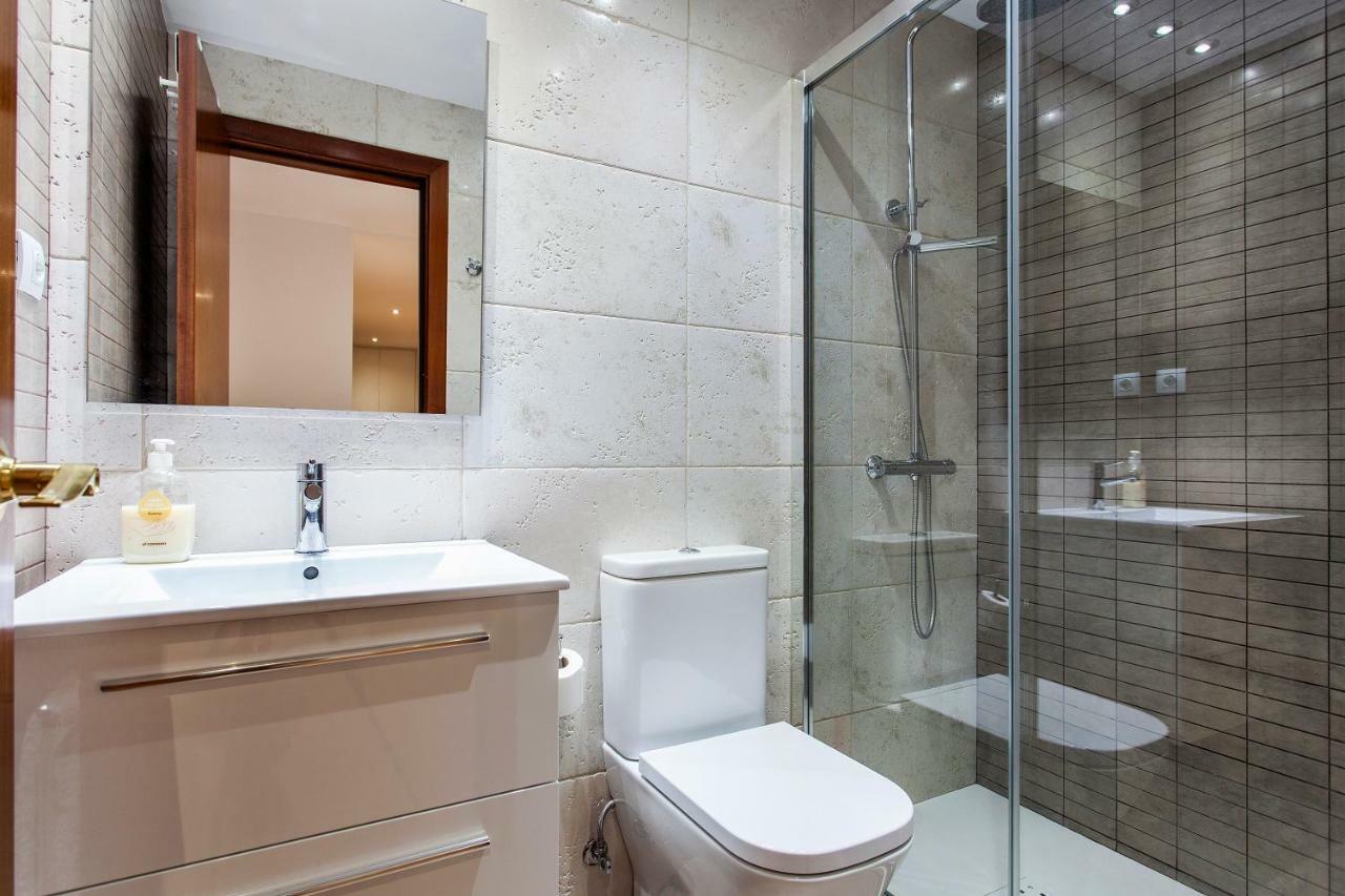 1324 Apartment Barcelona Bagian luar foto