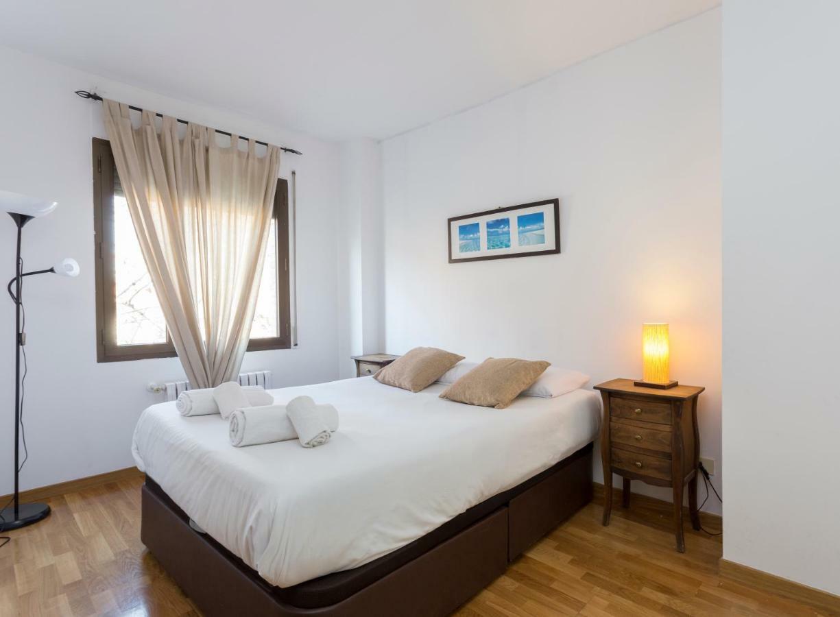 1324 Apartment Barcelona Bagian luar foto